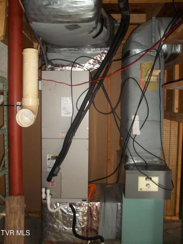 313 Milburn Ave, Kingsport, TN 37660 - view of utility room