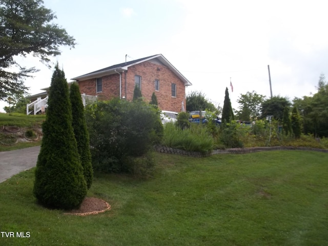 313 Milburn Ave, Kingsport, TN 37660 - view of grassy yard