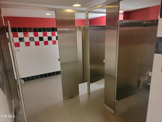 210 Raceday Center Dr Unit 1505, Bristol, TN 37620 - elevator featuring recessed lighting and tile walls