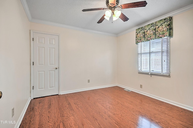 226 Willowbend Ct, Kingsport, TN 37660 - spare room featuring wood finished floors, a textured ceiling, ornamental molding, and a ceiling fan