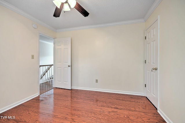 226 Willowbend Ct, Kingsport, TN 37660 - unfurnished room featuring ornamental molding, wood finished floors, ceiling fan, and a textured ceiling