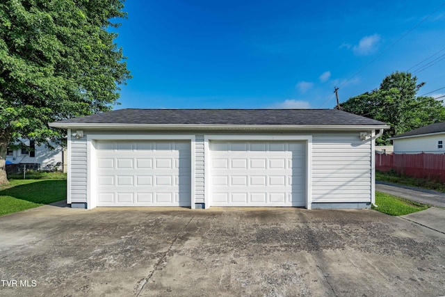 1524 Redwood Dr, Kingsport, TN 37664 - view of detached garage