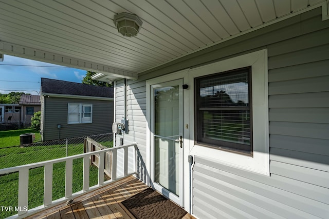 1524 Redwood Dr, Kingsport, TN 37664 - deck featuring a yard