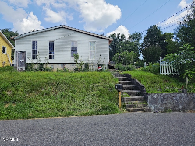 509 Norfolk Ave, Bristol, VA 24201 - photo 2