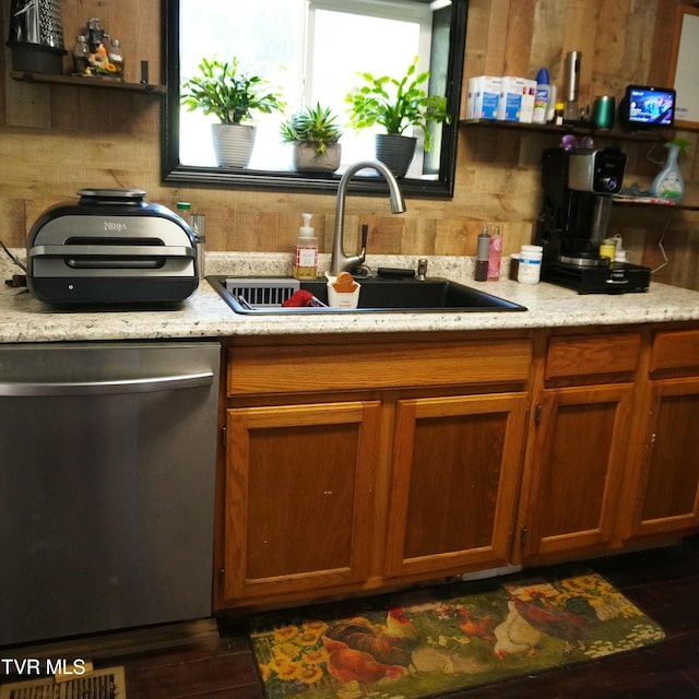 143 Massey St, Elizabethton, TN 37643 - photo 4