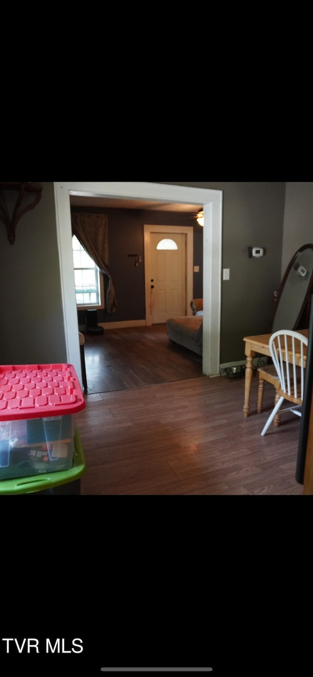 143 Massey St, Elizabethton, TN 37643 - photo 3