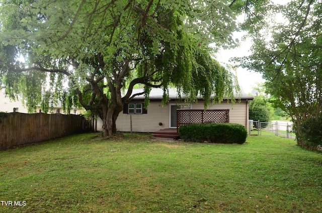 2165 Steadman St, Kingsport, TN 37664 - fenced backyard with a deck