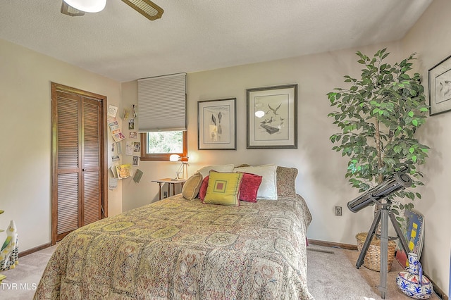 4700 Weaver Pike, Bluff City, TN 37618 - bedroom featuring carpet floors and a closet