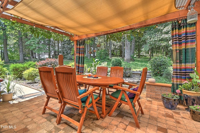 4700 Weaver Pike, Bluff City, TN 37618 - view of patio / terrace with outdoor dining space