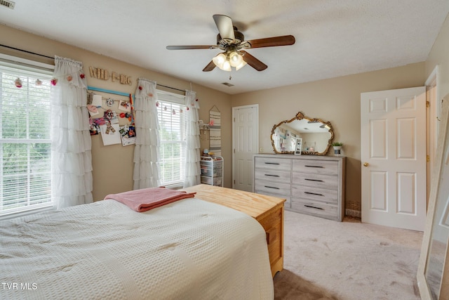 2424 Rivermont Dr, Kingsport, TN 37660 - carpeted bedroom featuring ceiling fan