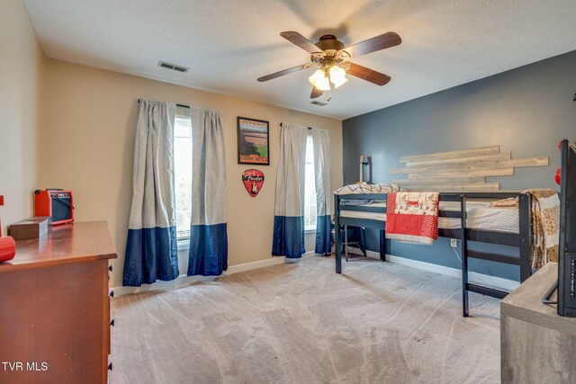 2424 Rivermont Dr, Kingsport, TN 37660 - carpeted bedroom featuring baseboards and a ceiling fan