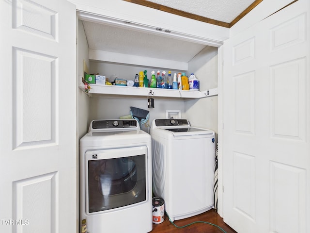 109 Wampler St, Kingsport, TN 37665 - laundry room with washer and clothes dryer