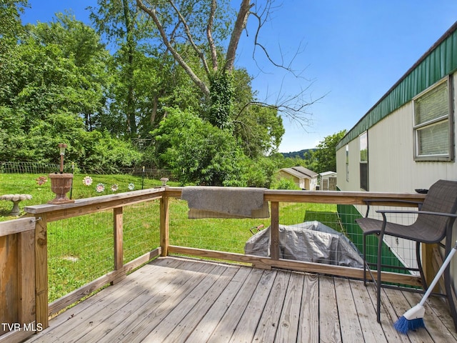 109 Wampler St, Kingsport, TN 37665 - wooden deck featuring a lawn