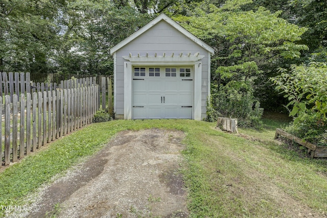 3277 Ashley St, Kingsport, TN 37664 - detached garage with driveway