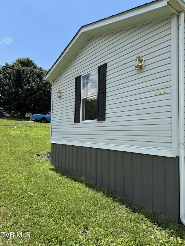 118 Clover, Jonesborough, TN 37659 - view of home's exterior featuring a lawn