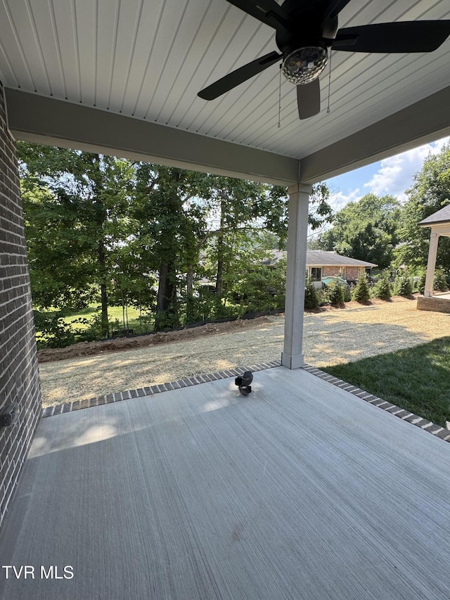 766 Hunts Terrace Dr, Kingsport, TN 37663 - photo 16