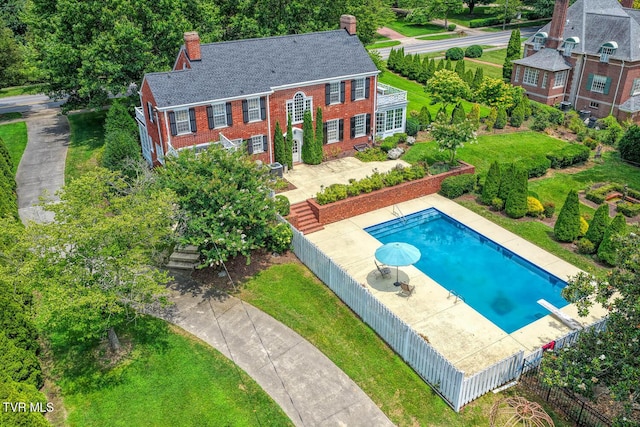 1261 Watauga St, Kingsport, TN 37660 - view of subject property featuring a pool area