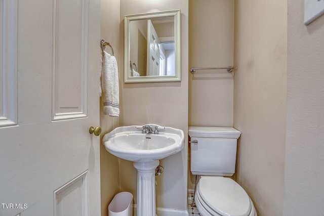 1261 Watauga St, Kingsport, TN 37660 - bathroom featuring toilet and a sink