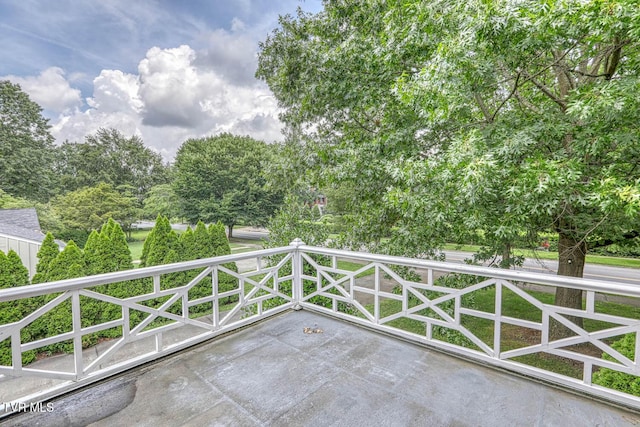 1261 Watauga St, Kingsport, TN 37660 - view of patio / terrace