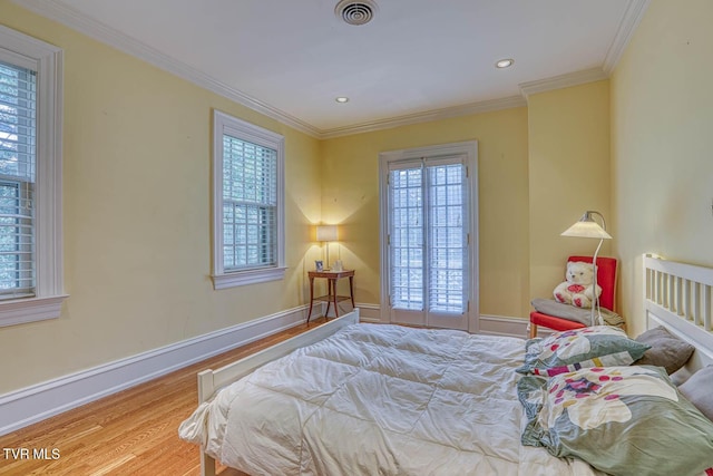 1261 Watauga St, Kingsport, TN 37660 - bedroom featuring wood finished floors, crown molding, and recessed lighting