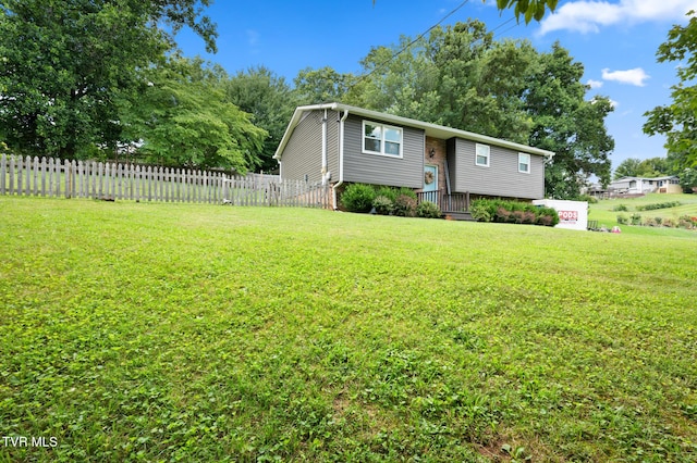 3020 Ridgemont Cir, Kingsport, TN 37663 - view of split foyer home