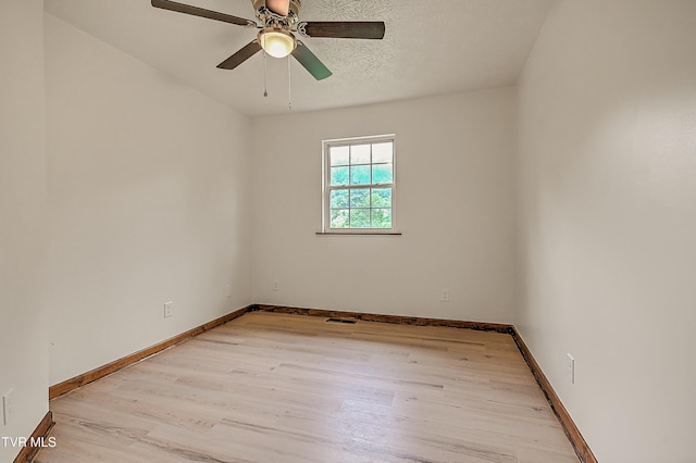 4970 Old Stage Rd, Chuckey, TN 37641 - empty room with light wood finished floors and a ceiling fan