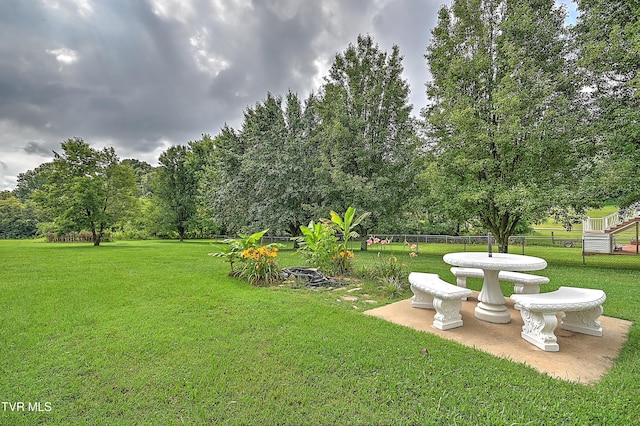 4970 Old Stage Rd, Chuckey, TN 37641 - view of yard