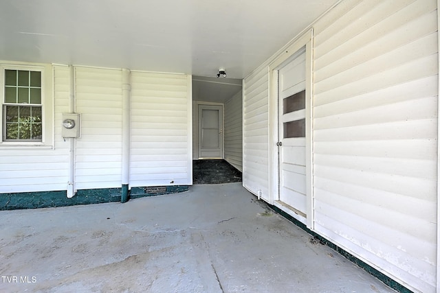 810 N Roan St, Elizabethton, TN 37643 - entrance to property