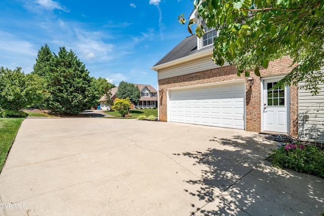 2003 Hackberry Dr, Jonesborough, TN 37659 - garage featuring driveway