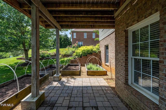 2003 Hackberry Dr, Jonesborough, TN 37659 - view of patio / terrace featuring a garden