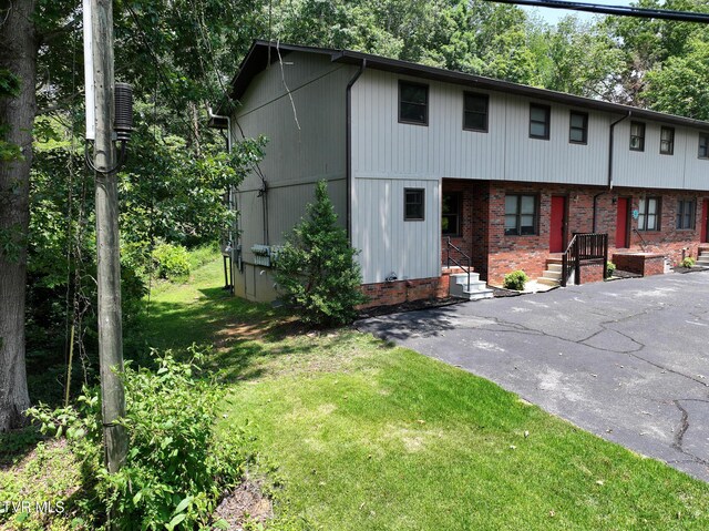 225 Huckleberry Rd Unit 6, Bluff City, TN 37618