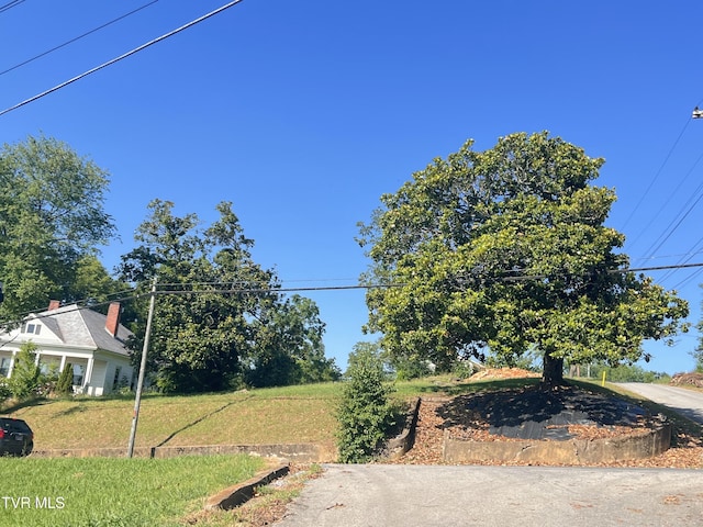 124 S Highland Ave, Greeneville, TN 37743 - photo 1