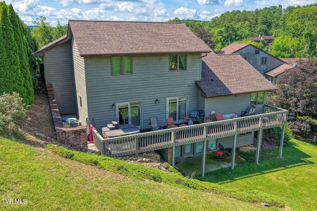 223 Willowbend Ct, Kingsport, TN 37660 - rear view of property featuring a shingled roof, outdoor lounge area, a yard, and a wooden deck