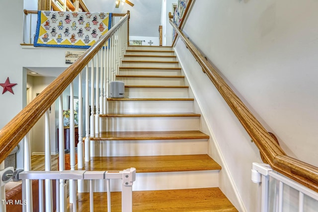 223 Willowbend Ct, Kingsport, TN 37660 - view of stairs