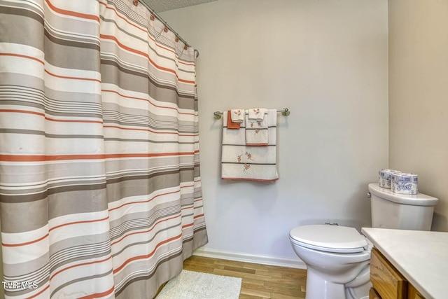 223 Willowbend Ct, Kingsport, TN 37660 - full bath featuring wood finished floors, vanity, and curtained shower