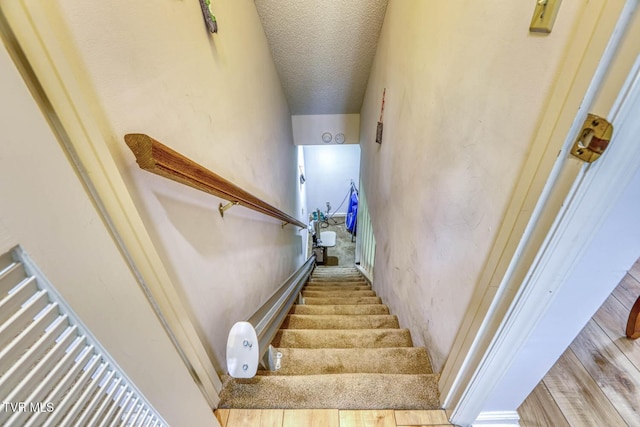 223 Willowbend Ct, Kingsport, TN 37660 - stairway featuring wood finished floors and a textured ceiling