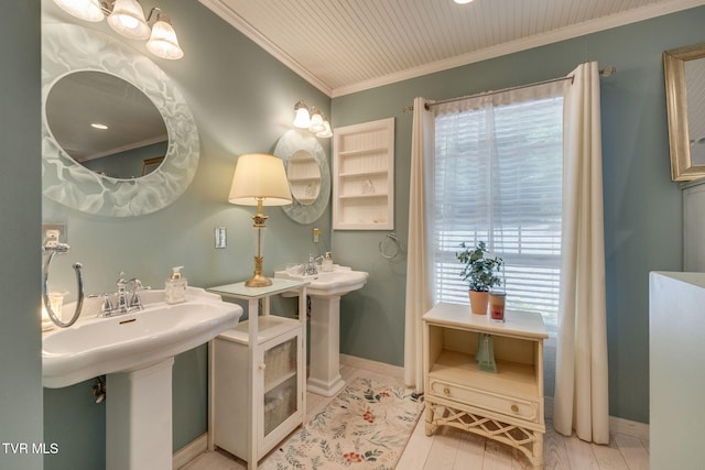 284 Bulldog Holw, Elizabethton, TN 37643 - bathroom with ornamental molding and baseboards