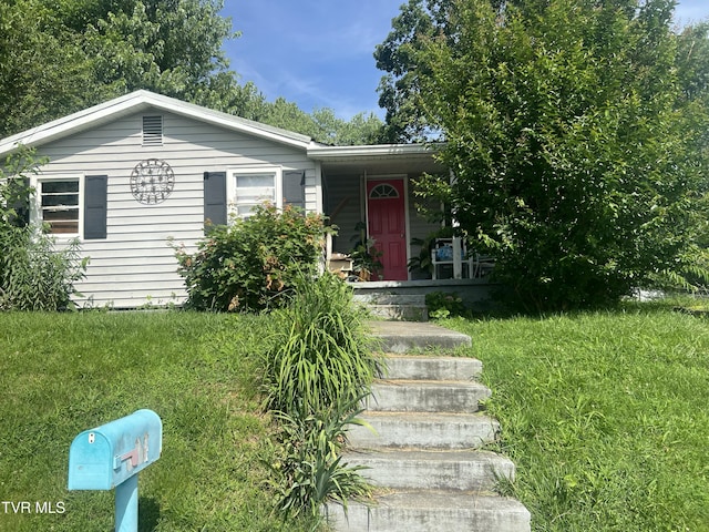 918 Cedar Ave, Elizabethton, TN 37643 - photo 2