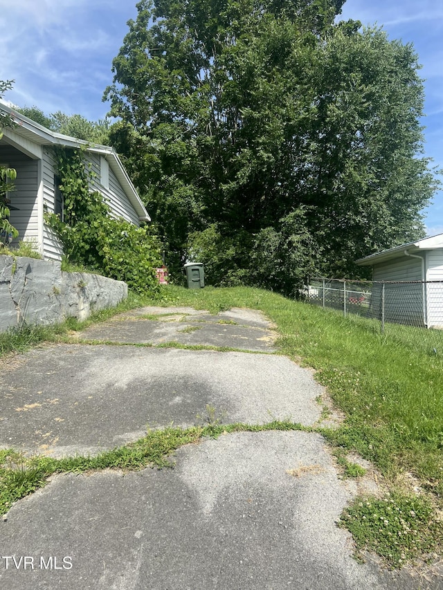 918 Cedar Ave, Elizabethton, TN 37643 - photo 5