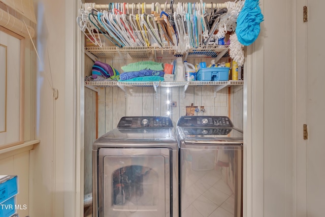 473 Oak Grove Rd, Gray, TN 37615 - laundry area featuring washing machine and dryer
