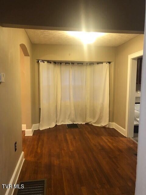 102 Woodland Dr, Johnson City, TN 37601 - photo 14