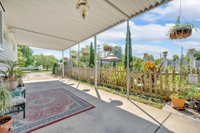 201 W Wanola Ave, Kingsport, TN 37660 - view of patio with a gazebo
