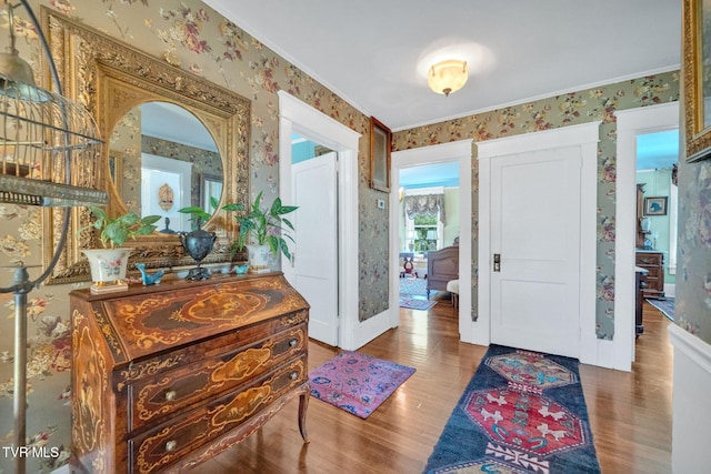 201 W Wanola Ave, Kingsport, TN 37660 - foyer entrance with wallpapered walls, wood finished floors, and ornamental molding