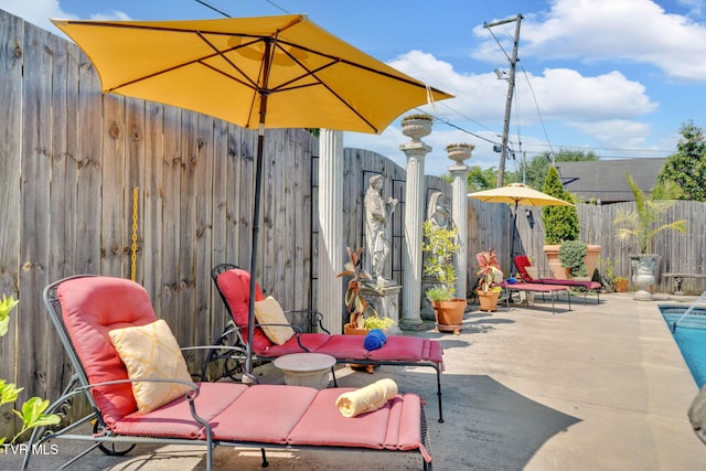 201 W Wanola Ave, Kingsport, TN 37660 - view of patio