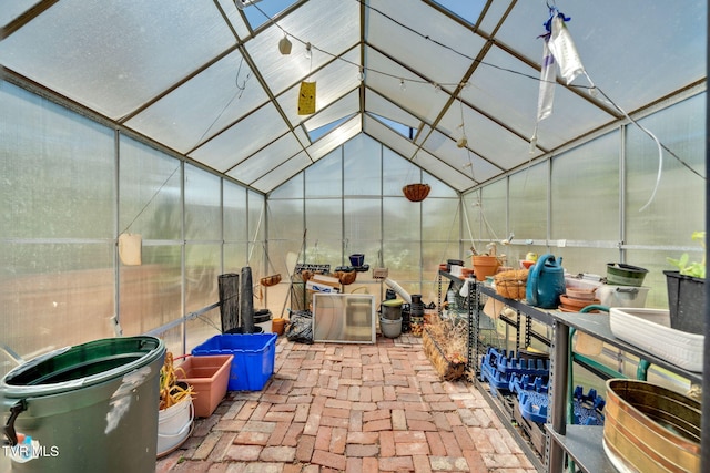 201 W Wanola Ave, Kingsport, TN 37660 - interior space with lofted ceiling