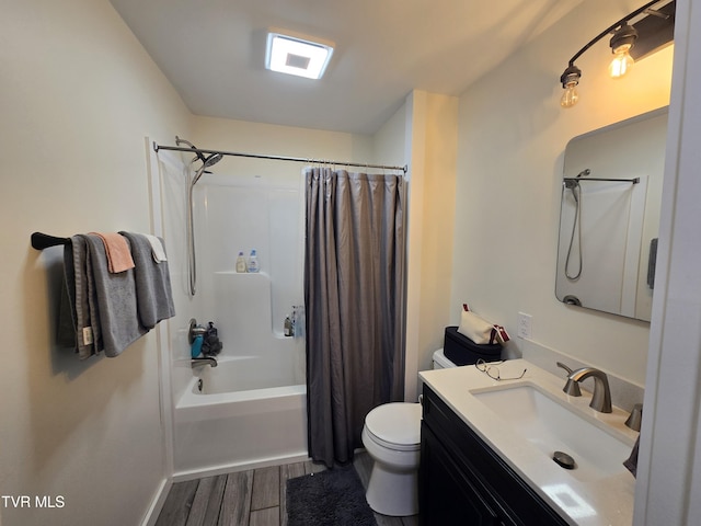 1358 Bristol Hwy, Elizabethton, TN 37643 - full bathroom featuring wood finished floors, shower / tub combo, and vanity