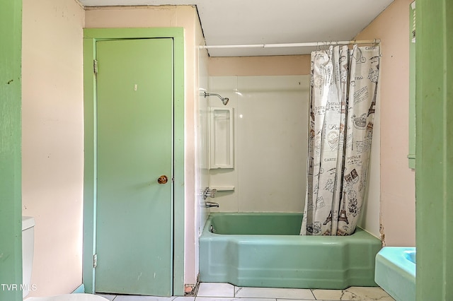 301 Keenburg Rd, Bluff City, TN 37618 - bathroom featuring shower / tub combo with curtain and tile patterned flooring