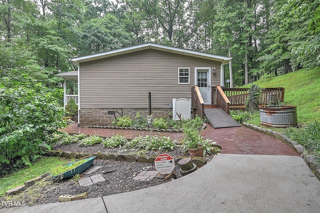 13275 Chip Ridge Rd, Abingdon, VA 24210 - rear view of house with a deck and crawl space