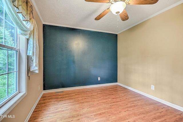 13275 Chip Ridge Rd, Abingdon, VA 24210 - unfurnished room featuring wood finished floors, ornamental molding, a ceiling fan, and a textured ceiling