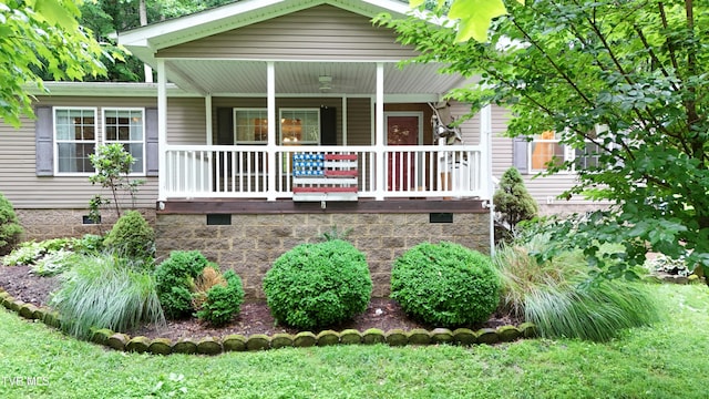 13275 Chip Ridge Rd, Abingdon, VA 24210 - view of front facade with a porch and crawl space